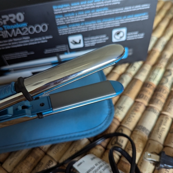 BaBylissPRO Mini Prima Styling Iron 3/4'' offers dual functionality - Picture 4 of 5